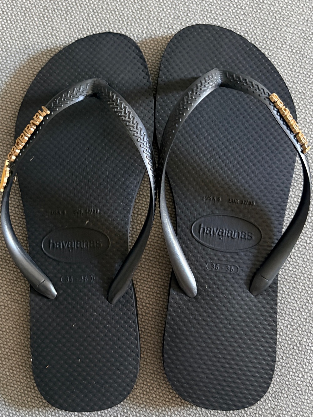 Havaianas Women's Black Flip-Flop Sandals with Gold Logo Detail Birdie 6